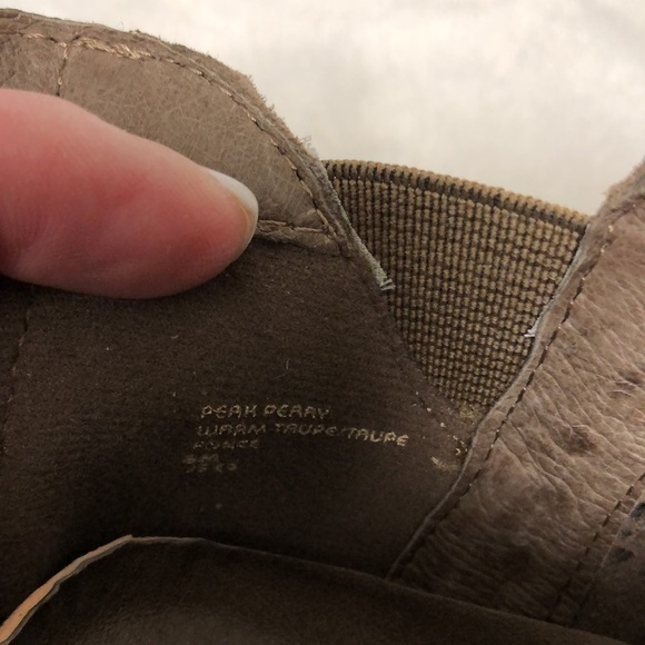 Earth Women’s Peak Perry Suede Booties - Picture 12 of 13